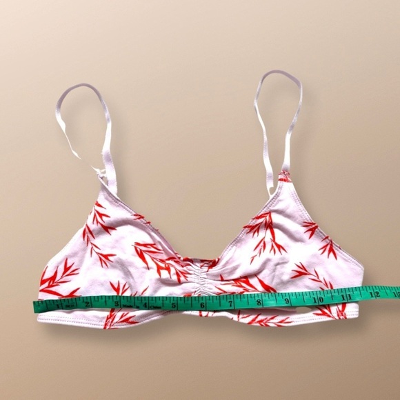 Out From Under Urban Outfitters Bralette NWOT - Picture 3 of 6